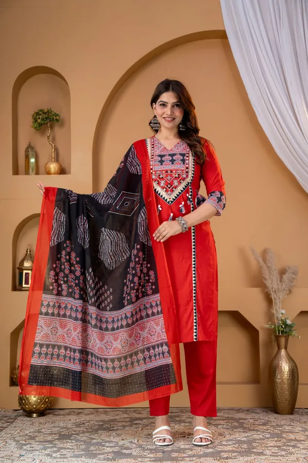 Classic_Festive_Wear_3-Piece_Kurta_Set