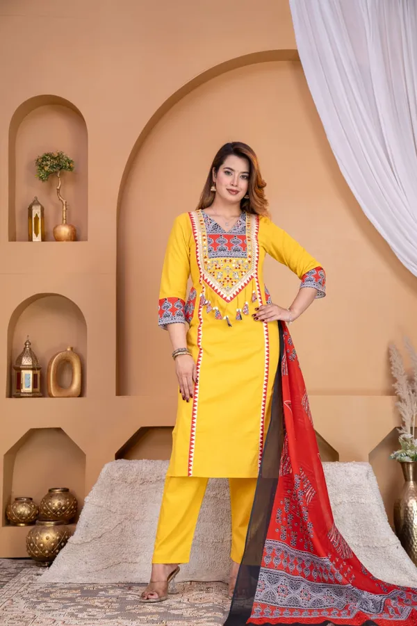 Classic_Festive_Wear_3-Piece_Kurta_Set