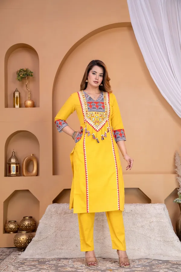 Classic_Festive_Wear_3-Piece_Kurta_Set