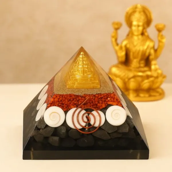 Fortune_Flow_–_Lakshmi_Yantra_Pyramid