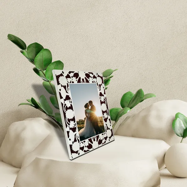 Silver_Premium_Quality_Wood_Table_Photo_Frame