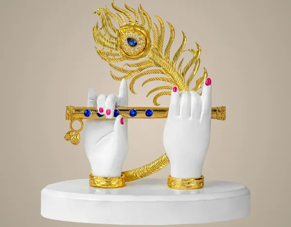 White_&_Gold_Premium_Quality_Resin_Handicraft_&_Artifact_Showpiece