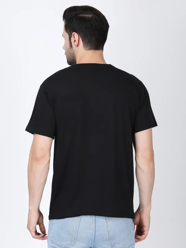 Black_Cotton_Premium_&_Elegant_T-Shirt_For_Men
