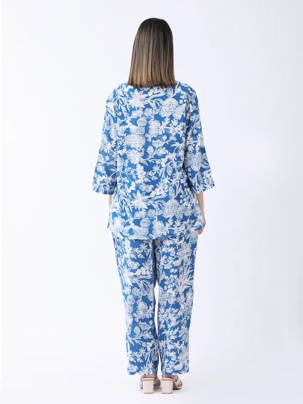 Aqua_Blue_Cotton_Premium_&_Elegant_Stylish_Long_Sleeves_Co-Ord_Set_For_Women