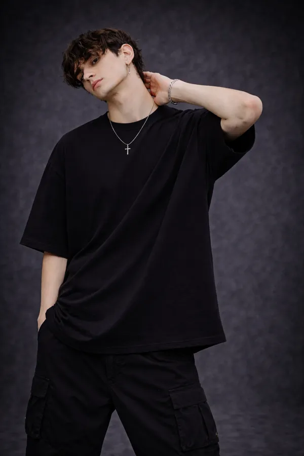 Black_Cotton_Oversized_Unisex_T-Shirt_|_Solid