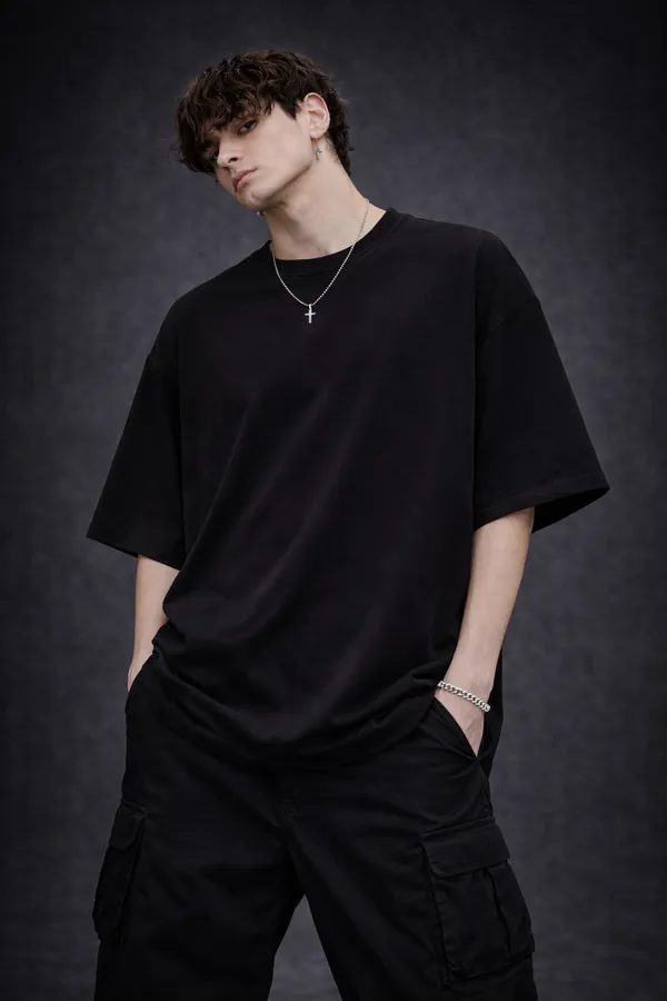 Black_Cotton_Oversized_Unisex_T-Shirt_|_Graphics