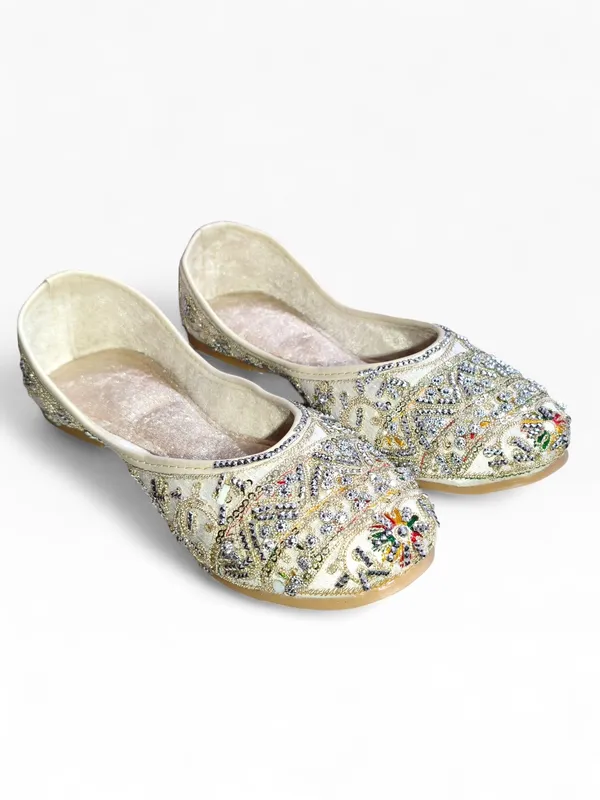 Off_White_Premium_Pu_Embroidered_Bellies_For_Women_And_Girls