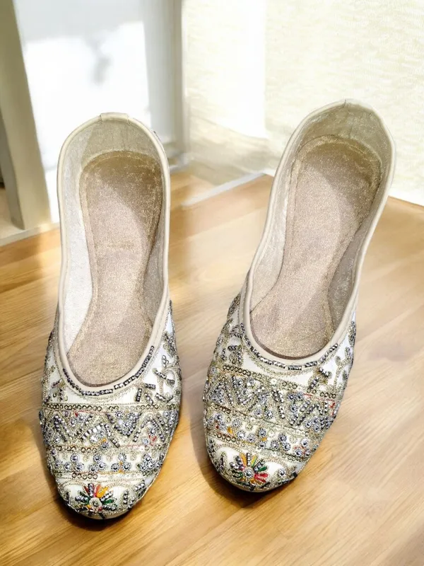 Off_White_Premium_Pu_Embroidered_Bellies_For_Women_And_Girls