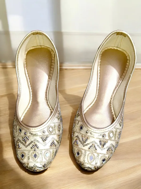Off_White_Premium_Pu_Embroidered_Bellies_For_Women_And_Girls