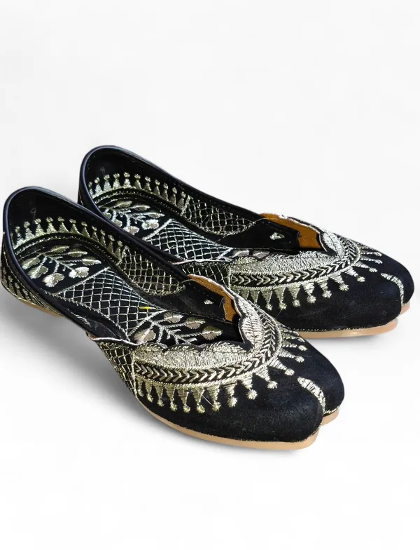 Black_Premium_Pvc_Embroidered_Mojaris_For_Women_And_Girls