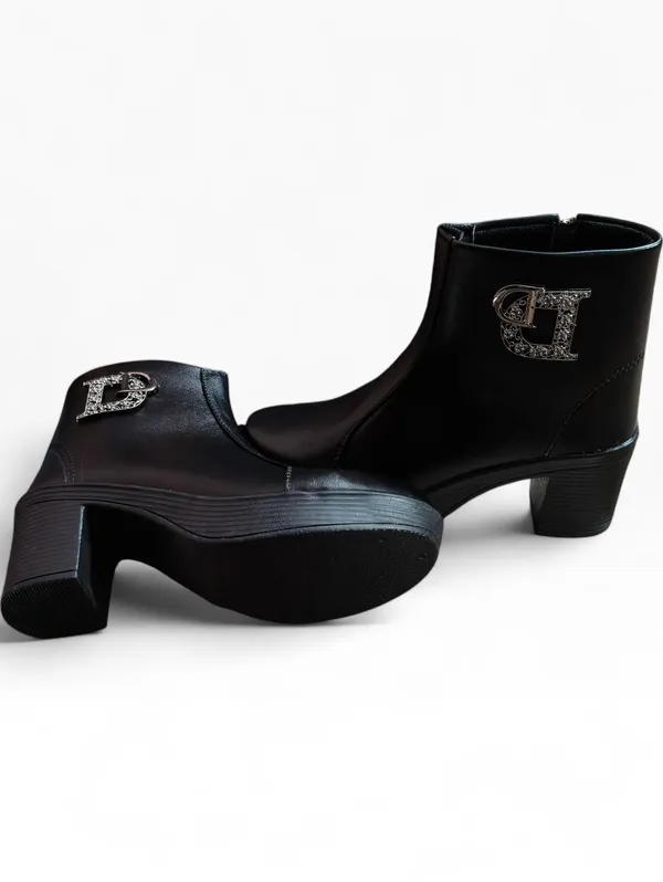 Black_Premium_Pvc_Boots_For_Women_And_Girls