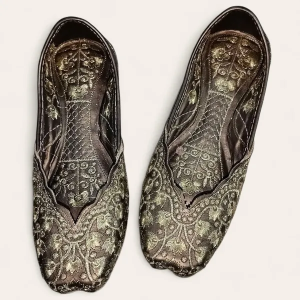 Purple_And_Brown_Premium_Pu_Embroidered_Bellies_For_Women_And_Girls_|_Pack_Of_2