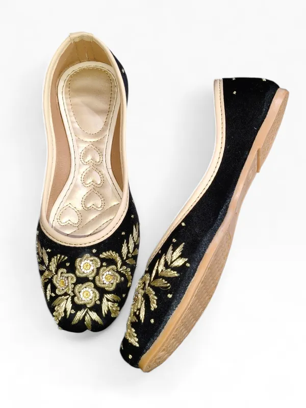 Black_Premium_Pvc_Embroidered_Bellies_For_Women_And_Girls