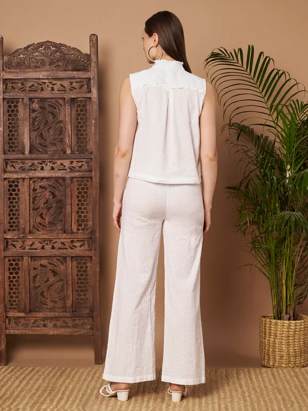 Women�s_White_Textured_Cotton_Co-Ord_Set