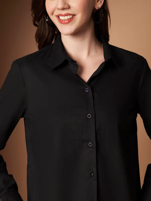 Black_Cotton_Formal_Shirt_Classic_Long_Sleeve_Button_Down