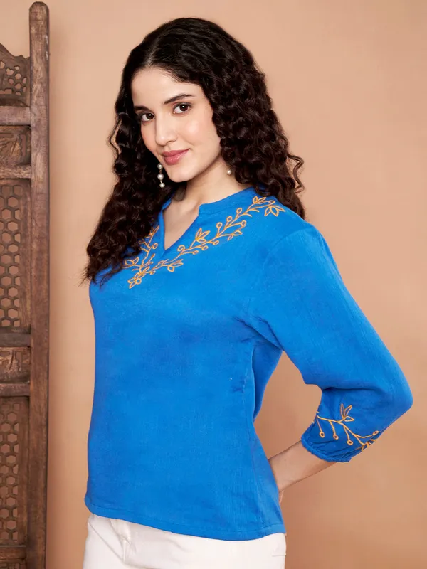 Blue_Cotton_Embroidered_Top_With_Golden_Thread_Work