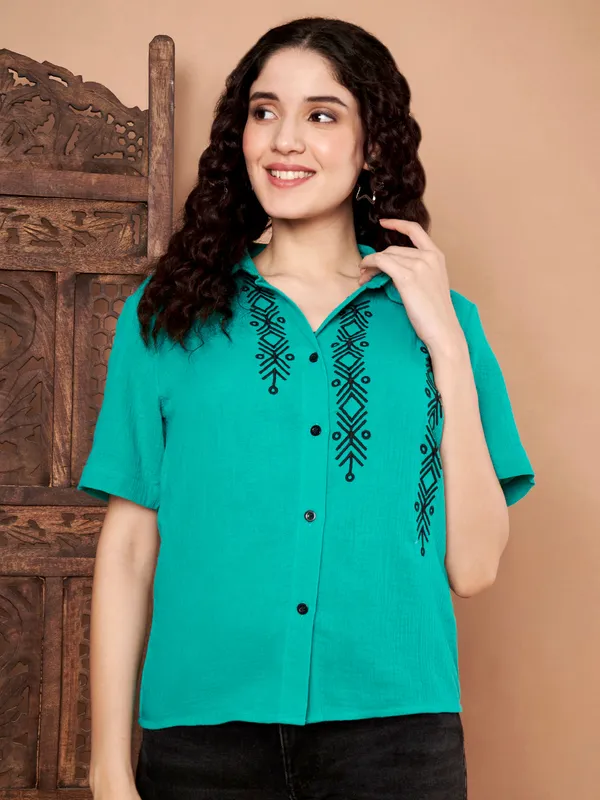 Green_Cotton_Shirt_Top_With_Embroidered_Detail_For_Women