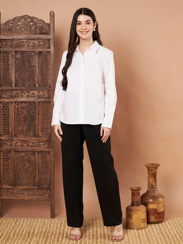 White_Cotton_Formal_Shirt_Classic_Long_Sleeve_Button_Down