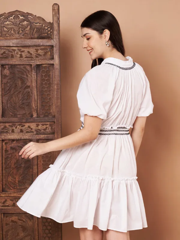 White_Cotton_Puff_Sleeve_Tiered_Dress_Casual_Summer_Outfit