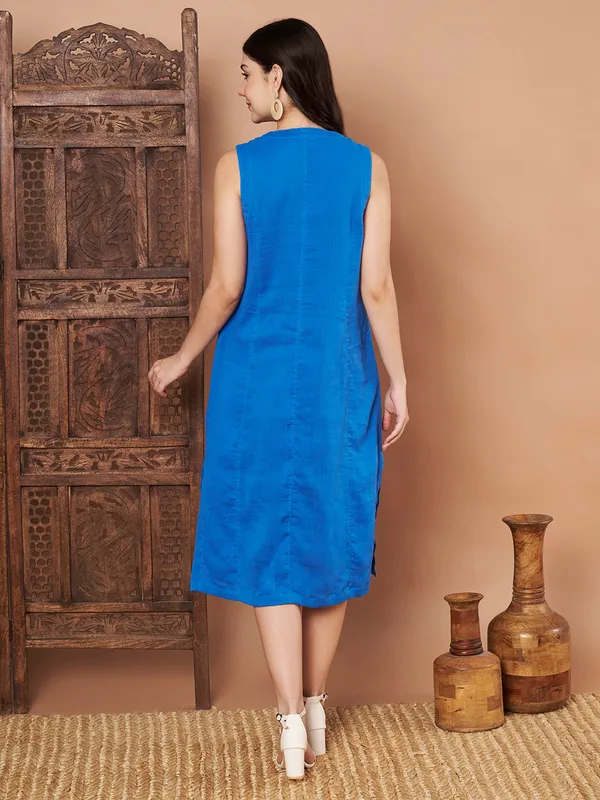 Blue_Cotton_Sleeveless_Button_Down_Dress_For_Women