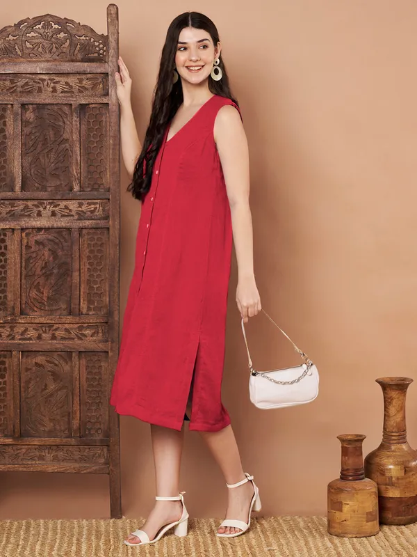 Red_Sleeveless_Cotton_Button_Down_Dress_For_Women