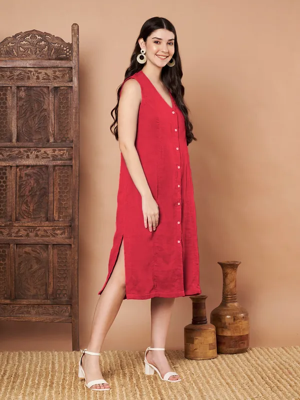 Red_Sleeveless_Cotton_Button_Down_Dress_For_Women