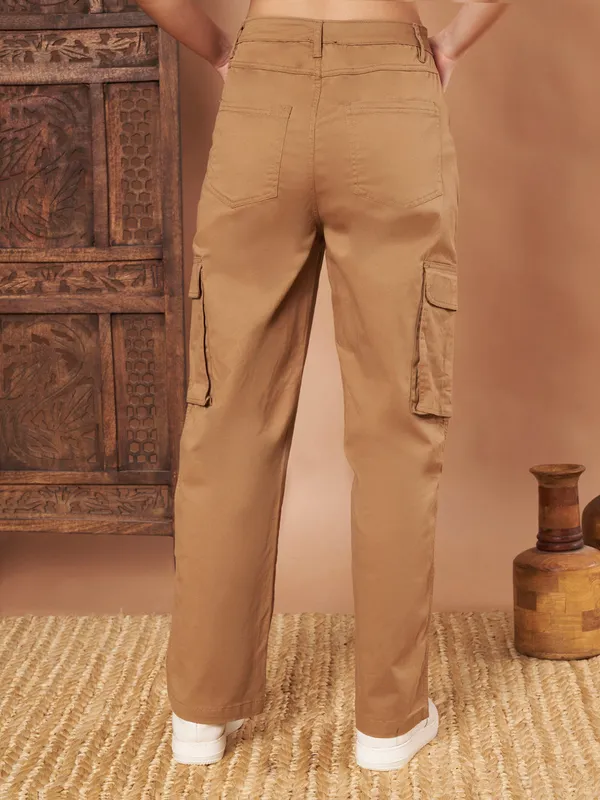 Brown_Cotton_Cargo_Pants_Straight_Fit_With_Utility_Pockets