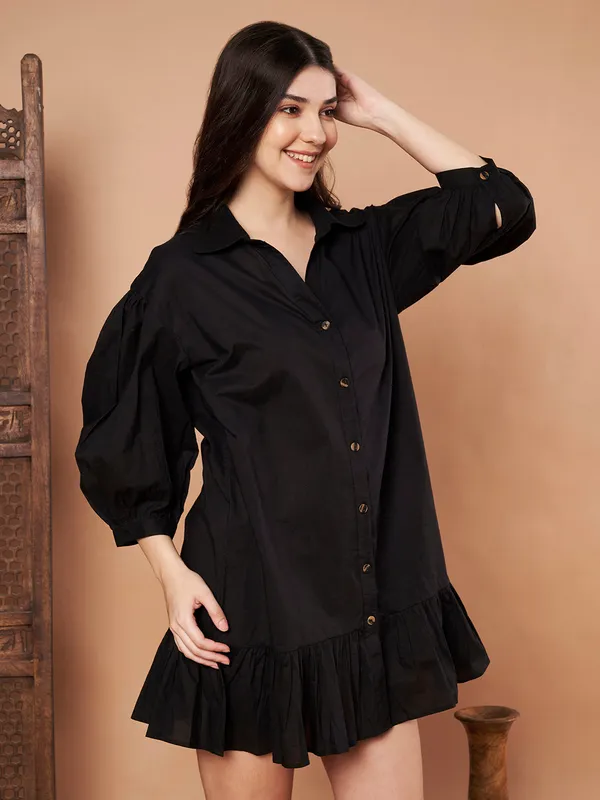 Black_Cotton_Shirt_Dress_Relaxed_Fit_With_Ruffle_Hem