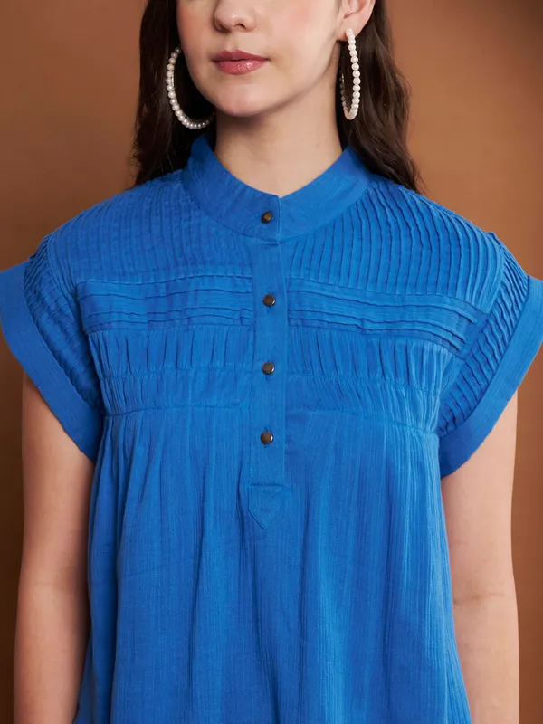Blue_Cotton_Pleated_Top_With_Mandarin_Collar_For_Women