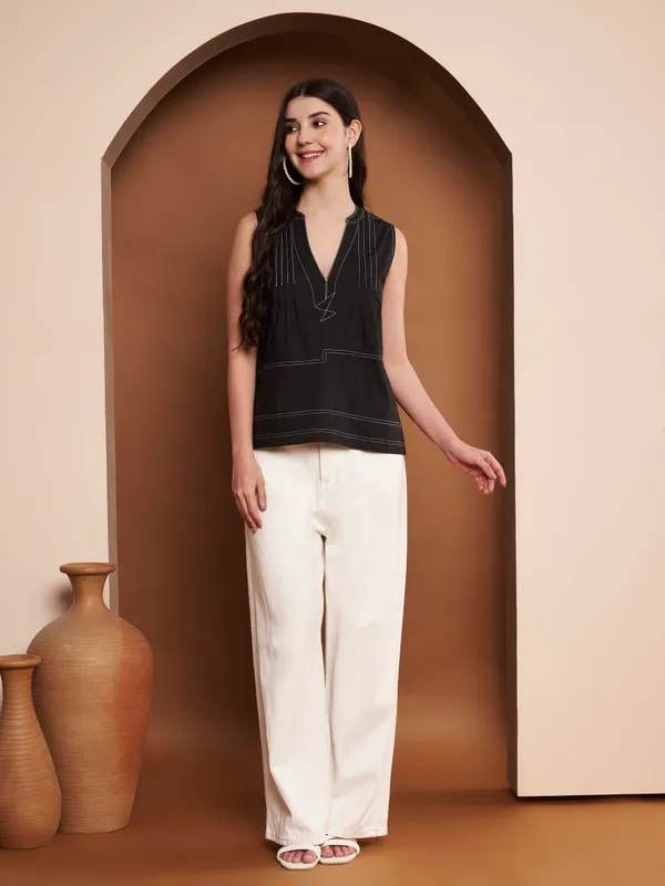 Black_Cotton_Sleeveless_Top_With_Contrast_Stitch_Detailing_For_Women