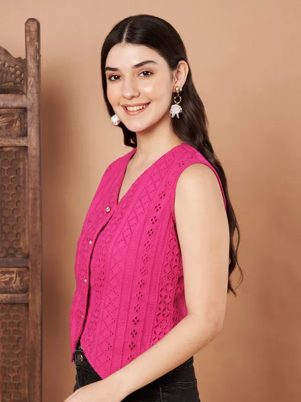 Hot_Pink_Schiffli_Cotton_Sleeveless_Top_Button_Down