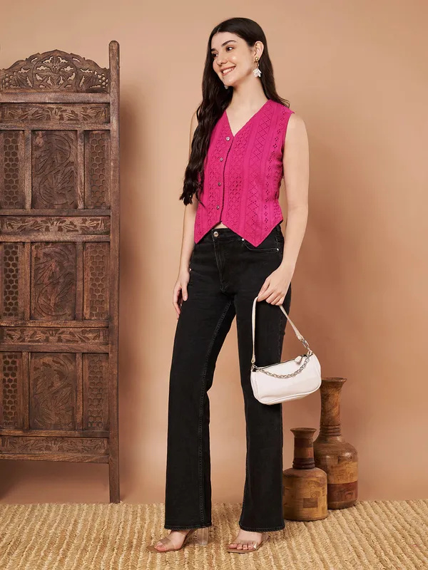 Hot_Pink_Schiffli_Cotton_Sleeveless_Top_Button_Down