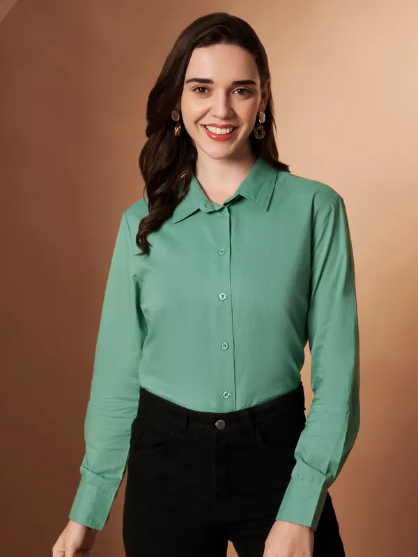 Green_Cotton_Formal_Shirt_Classic_Long_Sleeve_Button_Down