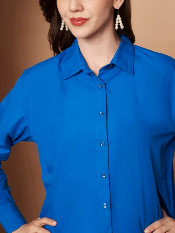Women_Solid_Blue_Spread_Collar_Button-Down_Casual_Shirt