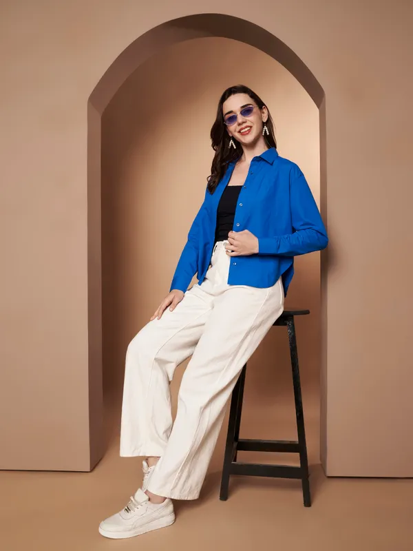 Women_Solid_Blue_Spread_Collar_Button-Down_Casual_Shirt
