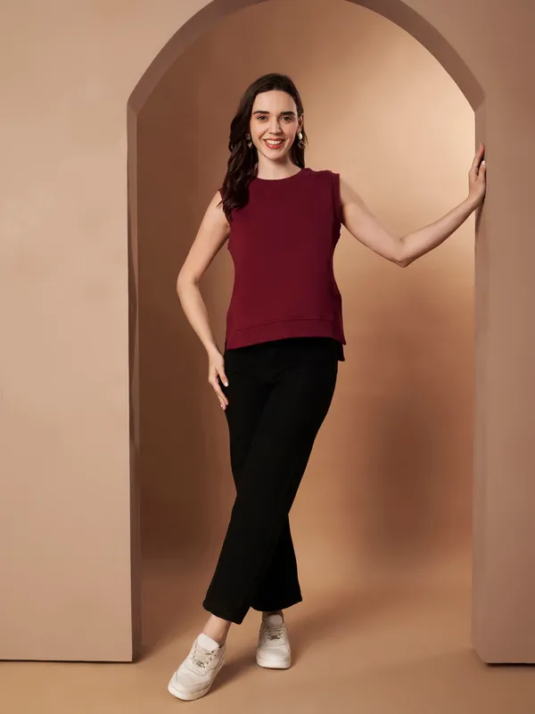 Women�s_100%_Cotton_Sleeveless_Solid_Winter_Top