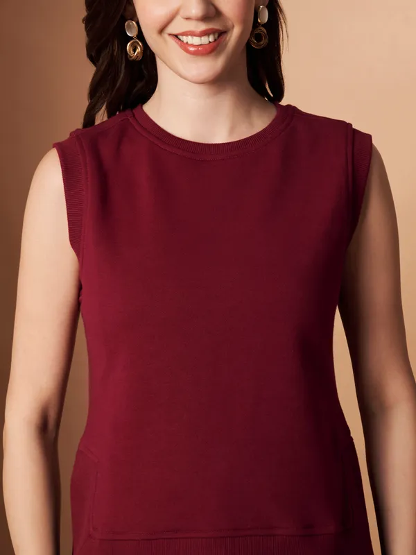 Women�s_100%_Cotton_Sleeveless_Solid_Winter_Top
