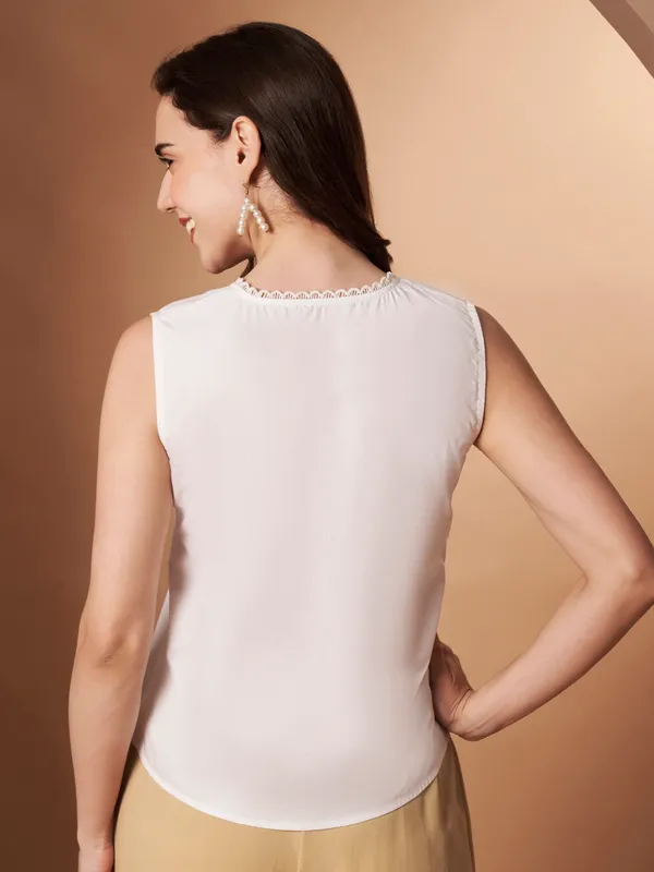 Women�s_White_Sleeveless_Cotton_Top_with_Lace_Detail