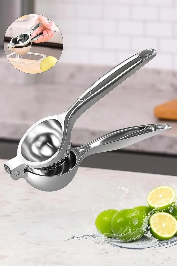 Stainless_Steel_Finish_Lemon_Squeezer