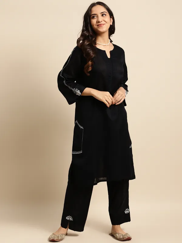 Black_Cage_Embroidered_Cotton_Kurta_with_Embroidered_Pant_-_Set_of_2