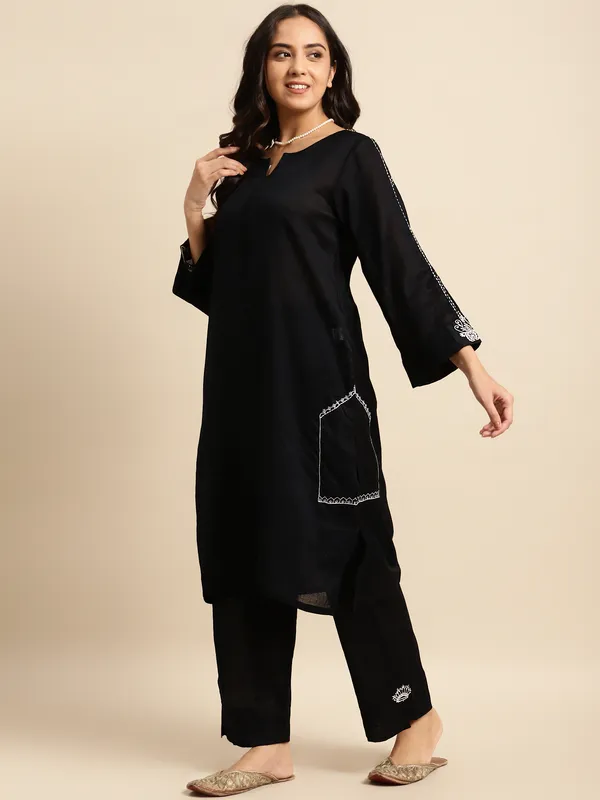 Black_Cage_Embroidered_Cotton_Kurta_with_Embroidered_Pant_-_Set_of_2