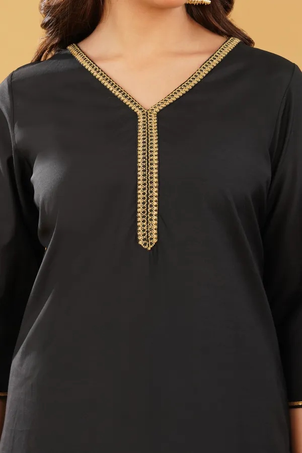 Black_Silk_Blend_Golden_Lace_Kurta_with_Pant(Set_of_2)