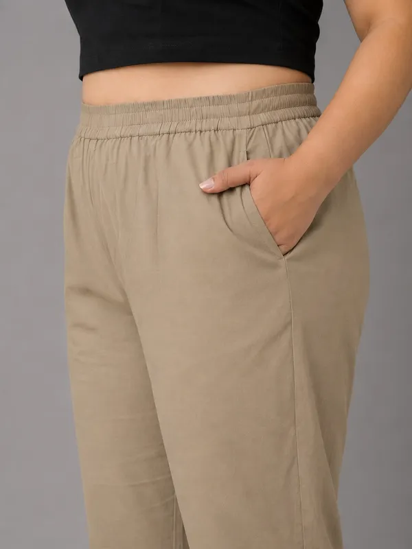 Curvy_Relaxed_Fit_Premium_Cotton_Pants