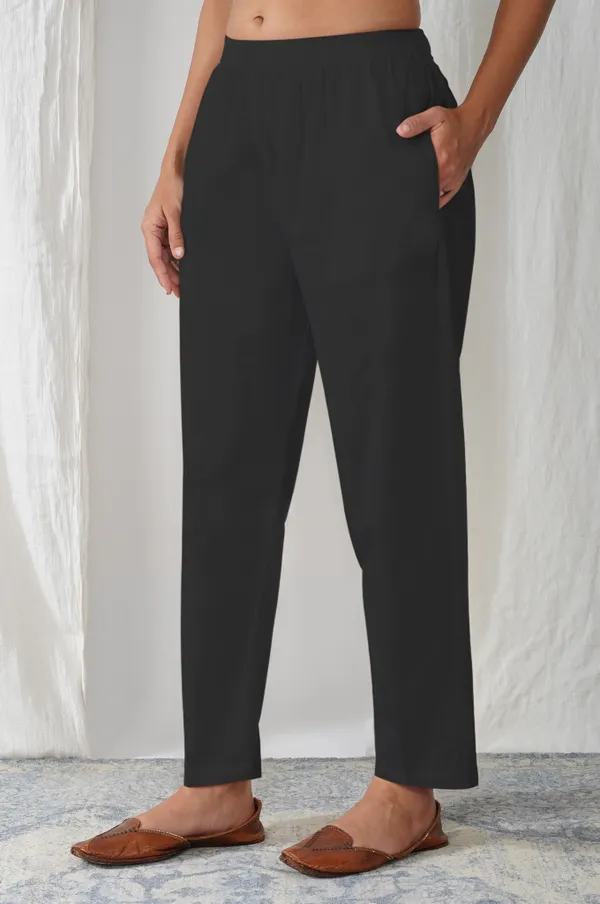 zuri_Women_Relaxed_Straight_Leg_Cotton_Trousers