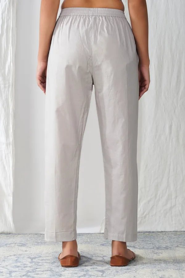 Women_Relaxed_Fit_Solid_Cotton_Pant