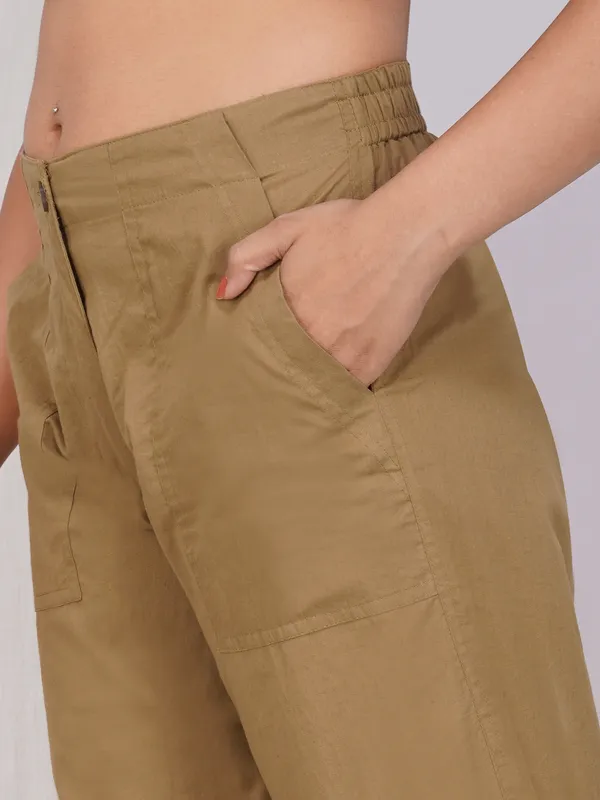 Women_Comfort_Fit_Mid-rise_Formal_Trousers