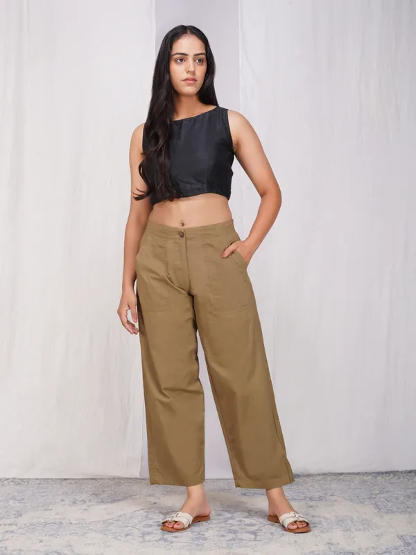 Women_Comfort_Fit_Mid-rise_Formal_Trousers