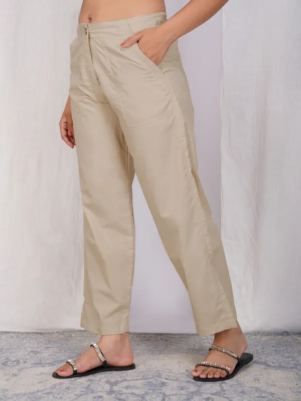 Brown_Cotton_Comfort_Fit_Mid-rise_Formal_Trouser_For_Women