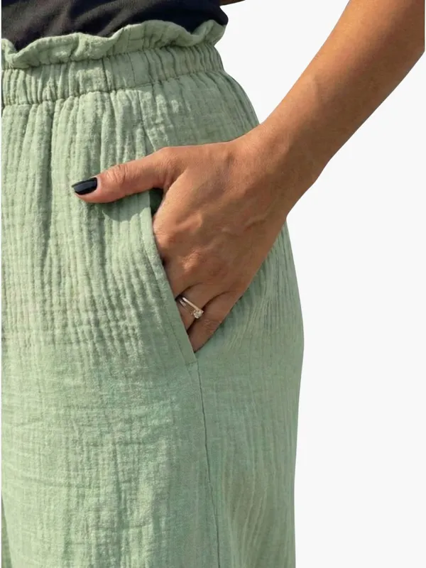 zuri_Women_No_Fly_Trousers