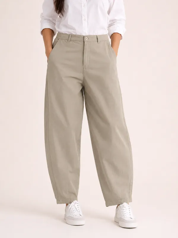 Khaki_High-Rise_Barrel_Office_Trousers